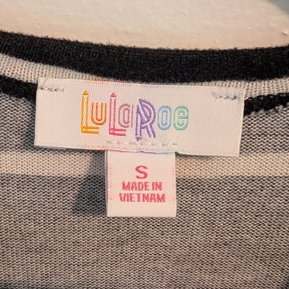 LuLaRoe Caroline Cardigan, size S, new with tags, black & white stripped - Picture 2 of 7